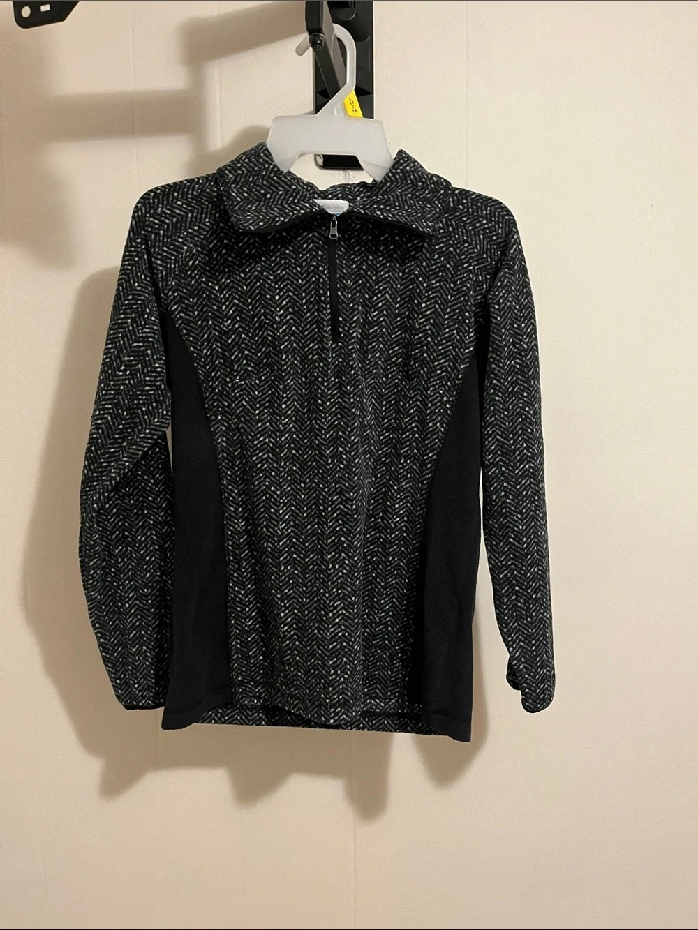 Columbia Black Heather Zip-Up Sweater with Side Panels